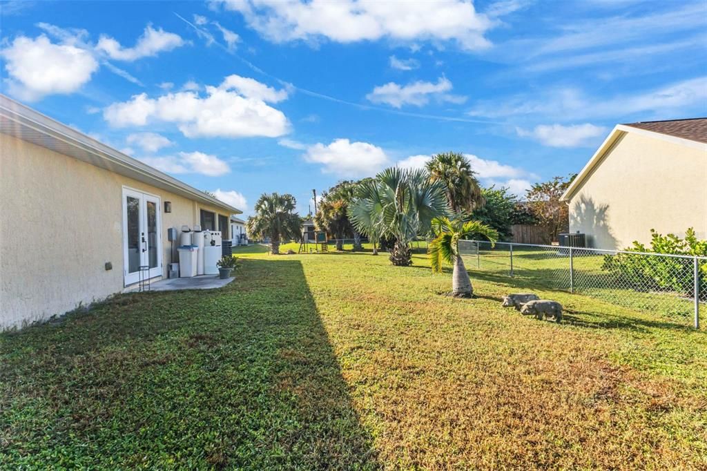 For Sale: $289,900 (3 beds, 2 baths, 1170 Square Feet)