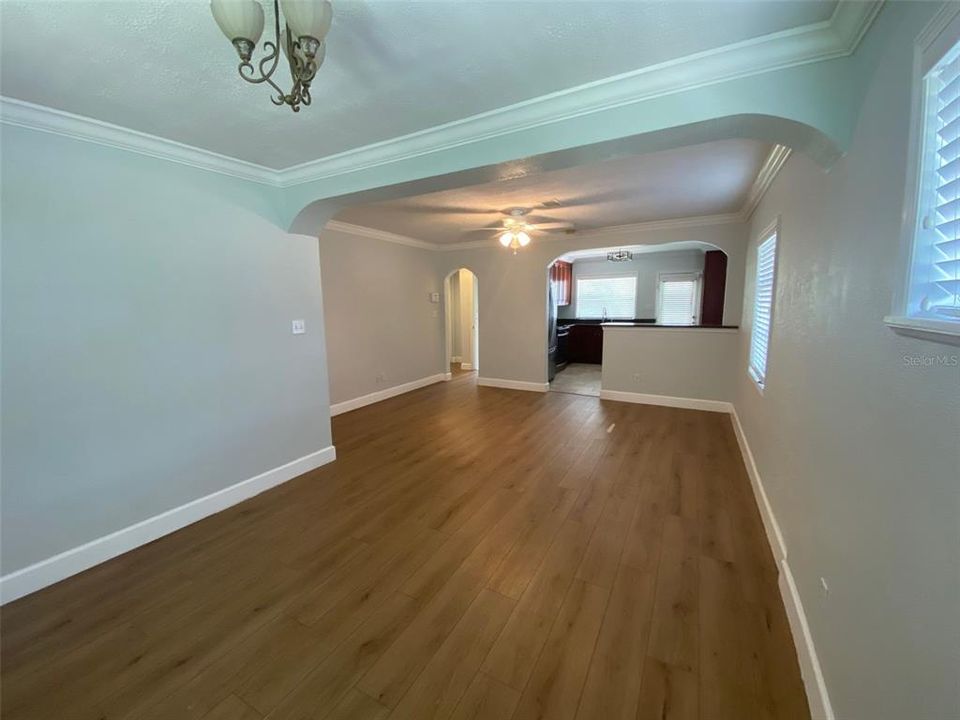 For Rent: $2,500 (2 beds, 2 baths, 986 Square Feet)