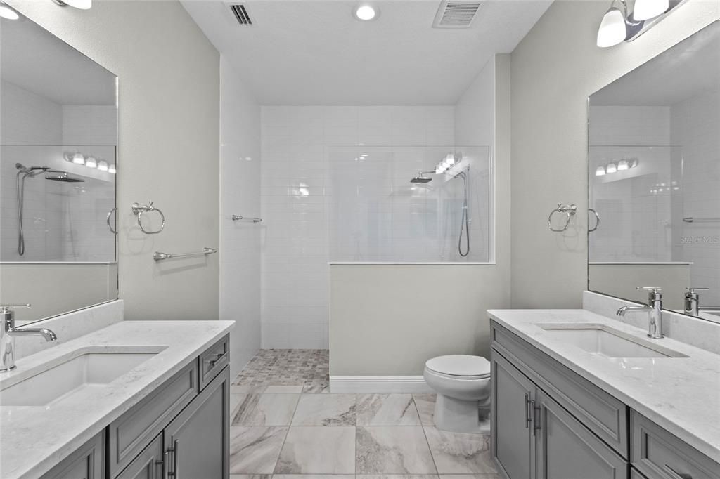 For Sale: $388,000 (2 beds, 2 baths, 1518 Square Feet)