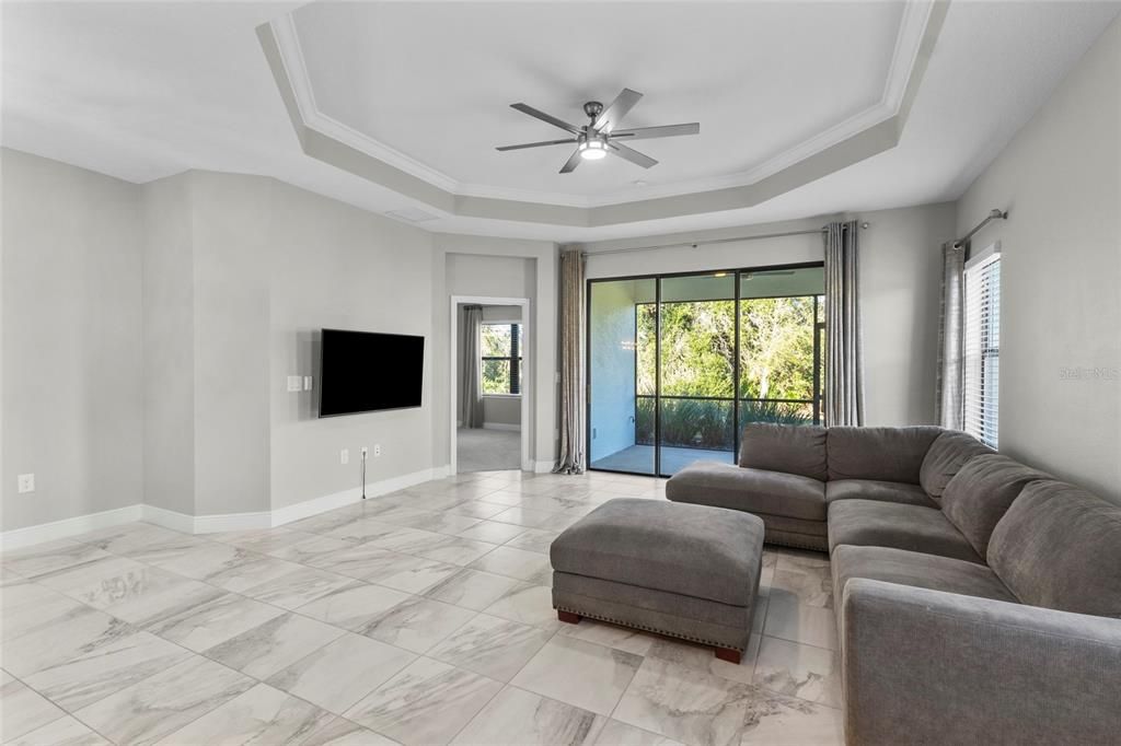 For Sale: $388,000 (2 beds, 2 baths, 1518 Square Feet)