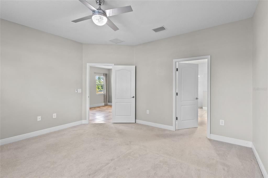 For Sale: $388,000 (2 beds, 2 baths, 1518 Square Feet)