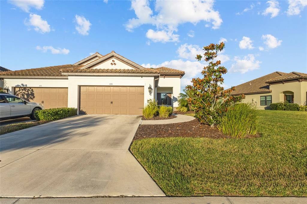 For Sale: $388,000 (2 beds, 2 baths, 1518 Square Feet)