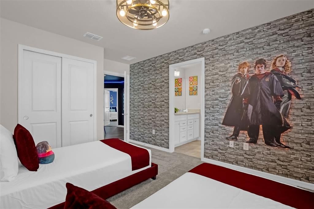 For Sale: $1,299,000 (10 beds, 8 baths, 4376 Square Feet)