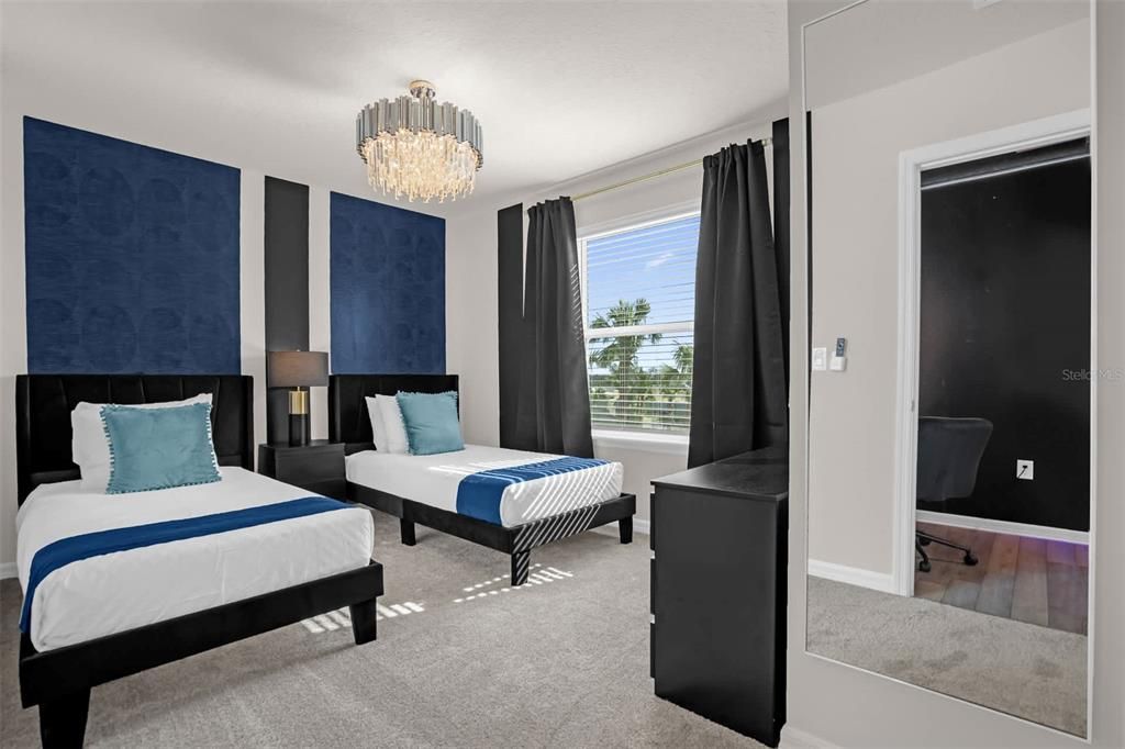 For Sale: $1,299,000 (10 beds, 8 baths, 4376 Square Feet)