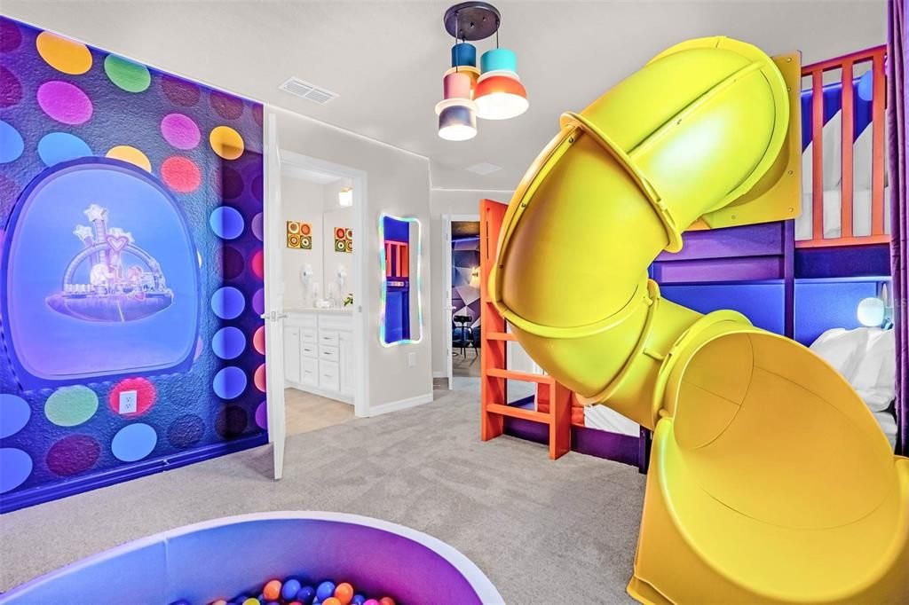 For Sale: $1,299,000 (10 beds, 8 baths, 4376 Square Feet)