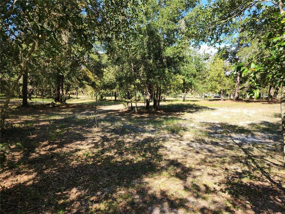 На продажу: $235,000 (2.51 acres)