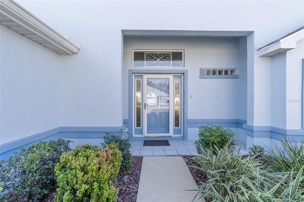 For Sale: $204,900 (2 beds, 2 baths, 1121 Square Feet)