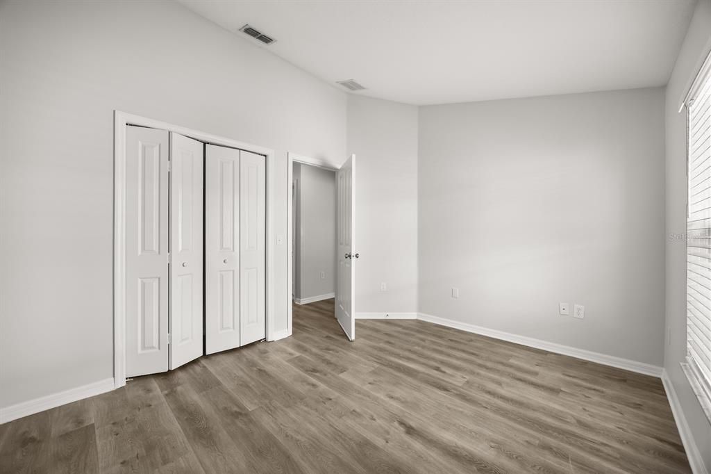 合同活跃: $399,900 (3 贝兹, 2 浴室, 1948 平方英尺)