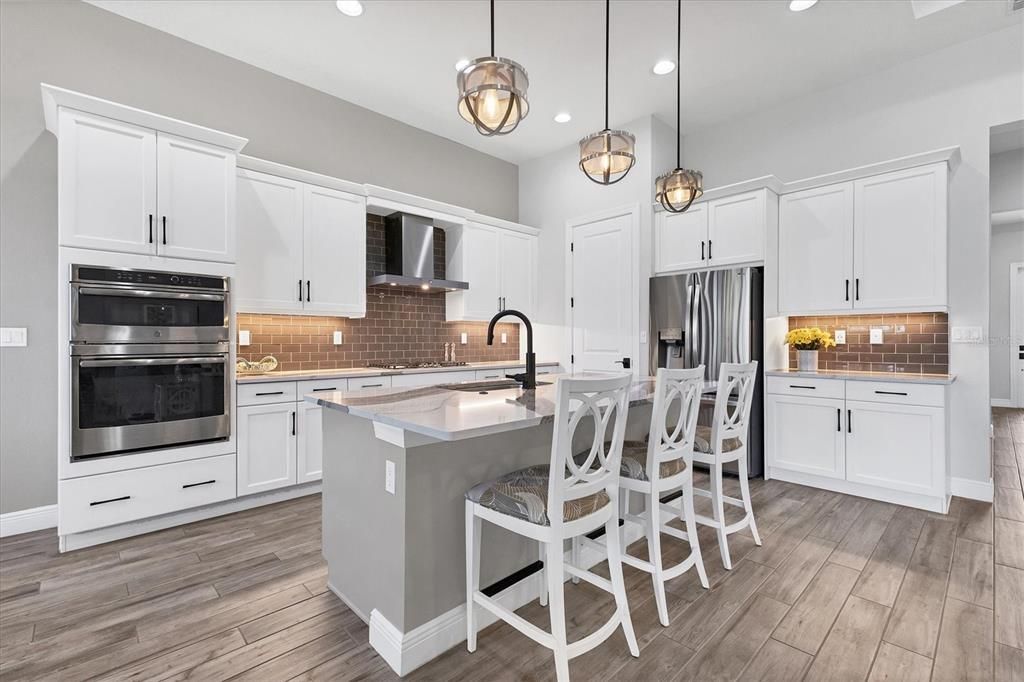 For Sale: $795,000 (2 beds, 2 baths, 1950 Square Feet)