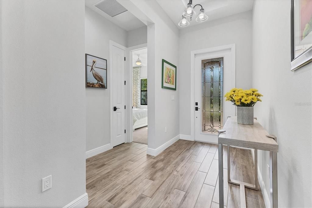 For Sale: $795,000 (2 beds, 2 baths, 1950 Square Feet)