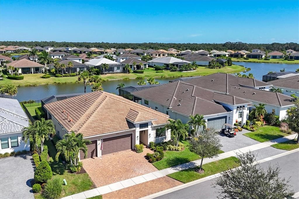 For Sale: $795,000 (2 beds, 2 baths, 1950 Square Feet)