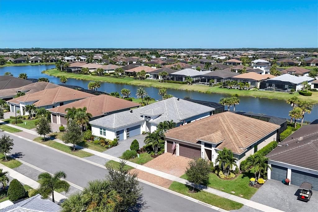 For Sale: $795,000 (2 beds, 2 baths, 1950 Square Feet)