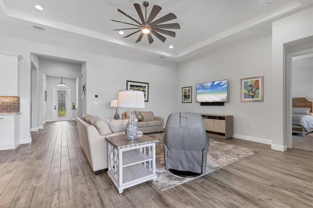 For Sale: $795,000 (2 beds, 2 baths, 1950 Square Feet)