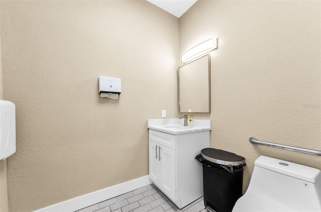 For Sale: $800,000 (0 beds, 0 baths, 1620 Square Feet)