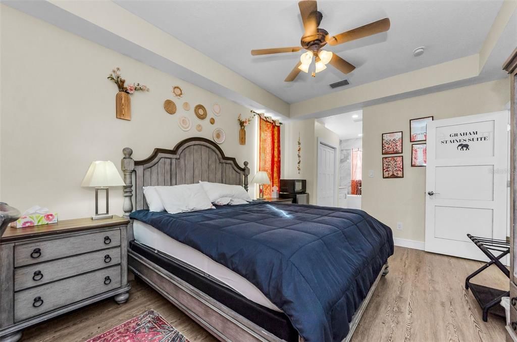 For Sale: $800,000 (0 beds, 0 baths, 1620 Square Feet)