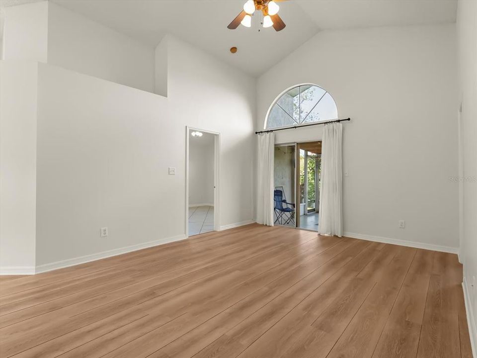 Active With Contract: $364,900 (4 beds, 2 baths, 1393 Square Feet)