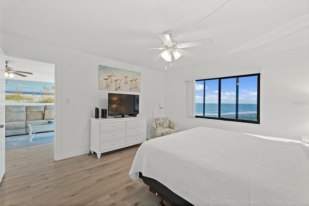 待售: $595,000 (2 贝兹, 2 浴室, 1145 平方英尺)