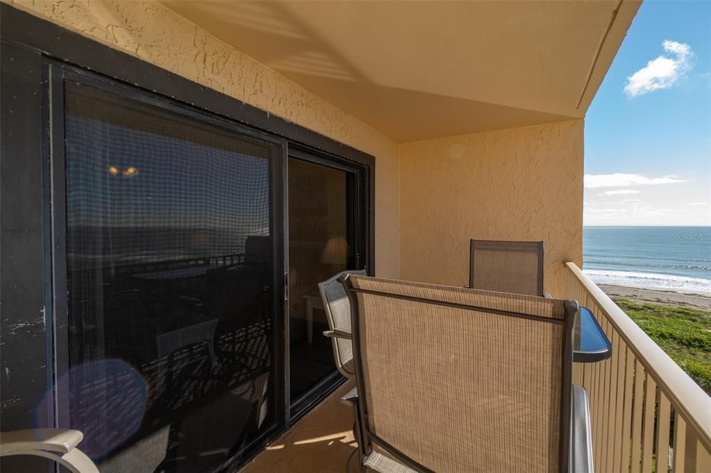 待售: $595,000 (2 贝兹, 2 浴室, 1145 平方英尺)