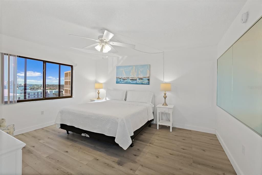 待售: $595,000 (2 贝兹, 2 浴室, 1145 平方英尺)