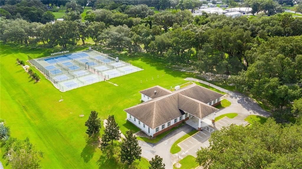 For Rent: $1,700 (2 beds, 2 baths, 1000 Square Feet)