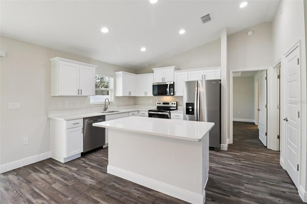 Active With Contract: $289,900 (3 beds, 2 baths, 1453 Square Feet)