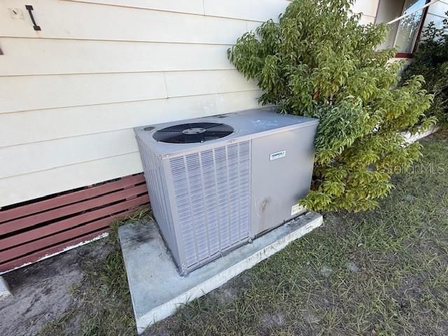 For Sale: $114,000 (2 beds, 2 baths, 1104 Square Feet)