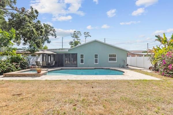 待售: $490,000 (3 贝兹, 2 浴室, 1688 平方英尺)