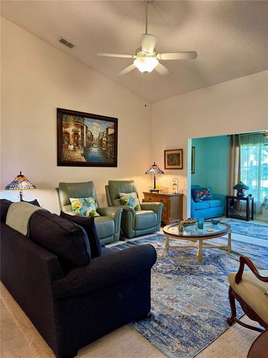 For Sale: $325,000 (2 beds, 2 baths, 1757 Square Feet)