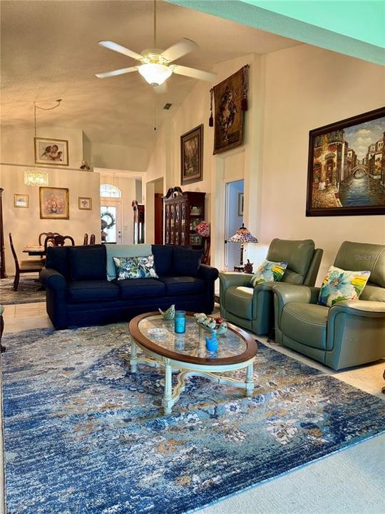 For Sale: $325,000 (2 beds, 2 baths, 1757 Square Feet)