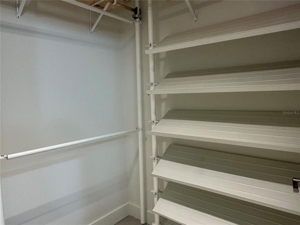 For Rent: $2,750 (1 beds, 2 baths, 1100 Square Feet)