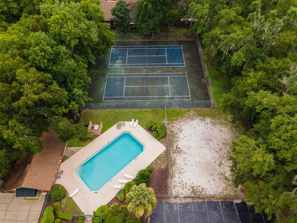 En Venta: $215,000 (3 camas, 3 baños, 1370 Pies cuadrados)