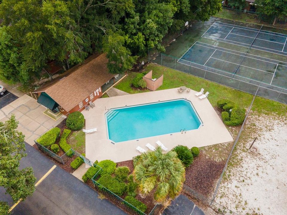 En Venta: $215,000 (3 camas, 3 baños, 1370 Pies cuadrados)