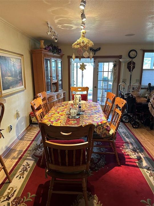 For Sale: $354,900 (3 beds, 2 baths, 1872 Square Feet)