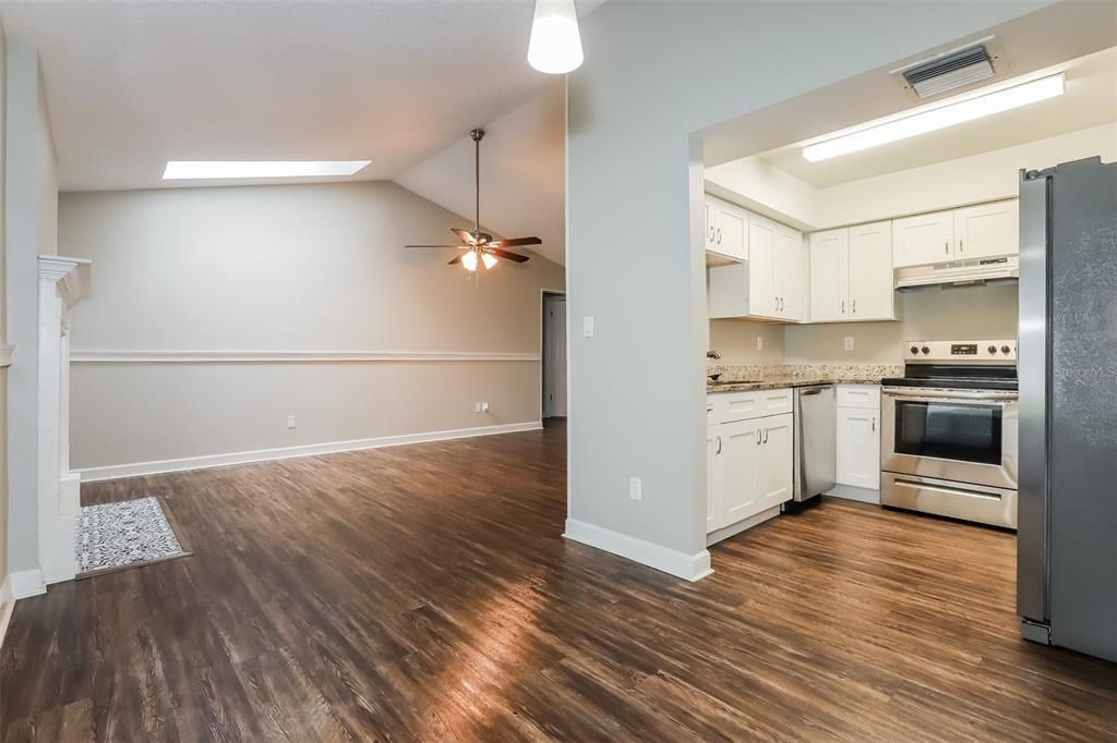 Active With Contract: $375,000 (3 beds, 2 baths, 1740 Square Feet)