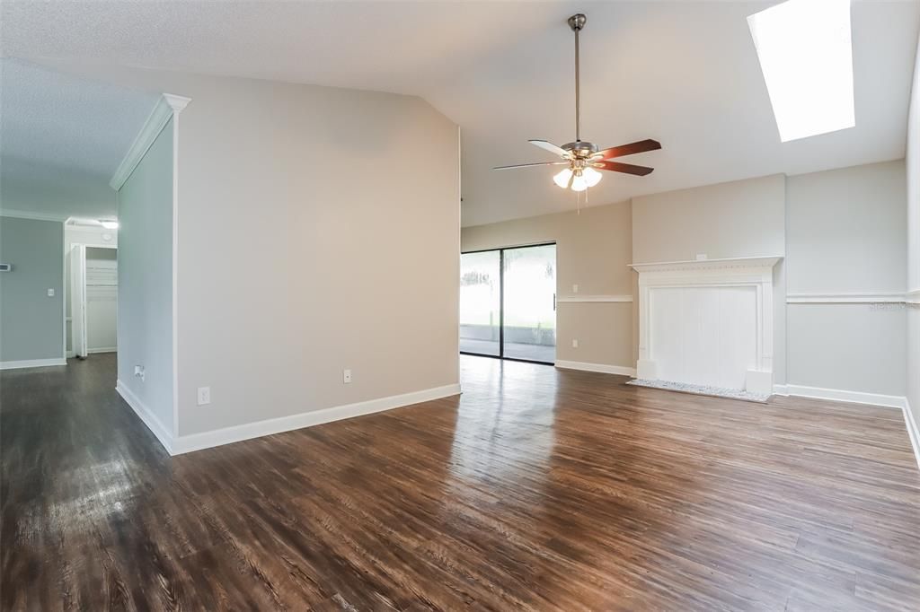 Active With Contract: $375,000 (3 beds, 2 baths, 1740 Square Feet)