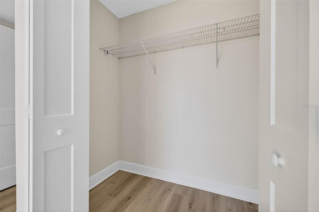 待售: $775,000 (2 贝兹, 1 浴室, 905 平方英尺)