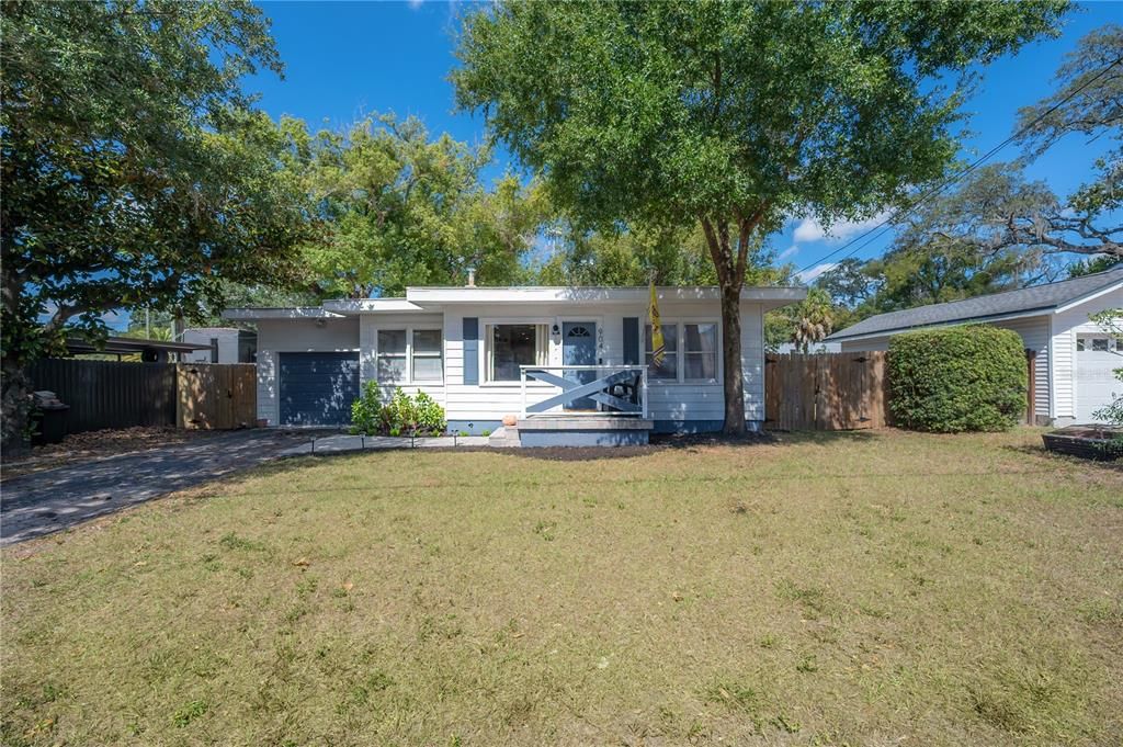 For Sale: $419,900 (3 beds, 2 baths, 1370 Square Feet)