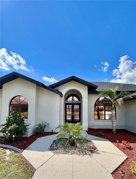 For Sale: $428,900 (3 beds, 2 baths, 2092 Square Feet)