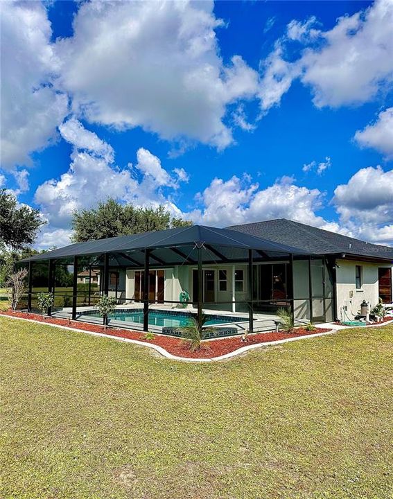 For Sale: $428,900 (3 beds, 2 baths, 2092 Square Feet)