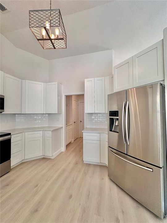 For Sale: $428,900 (3 beds, 2 baths, 2092 Square Feet)