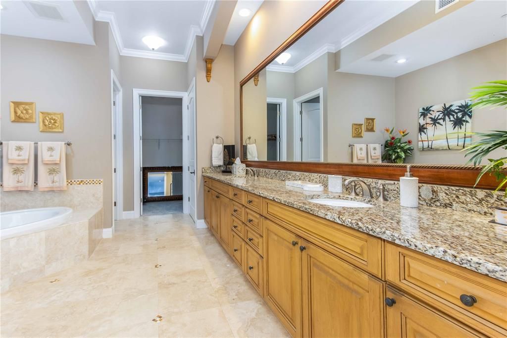 На продажу: $1,150,000 (3 спален, 3 ванн, 2491 Квадратных фут)