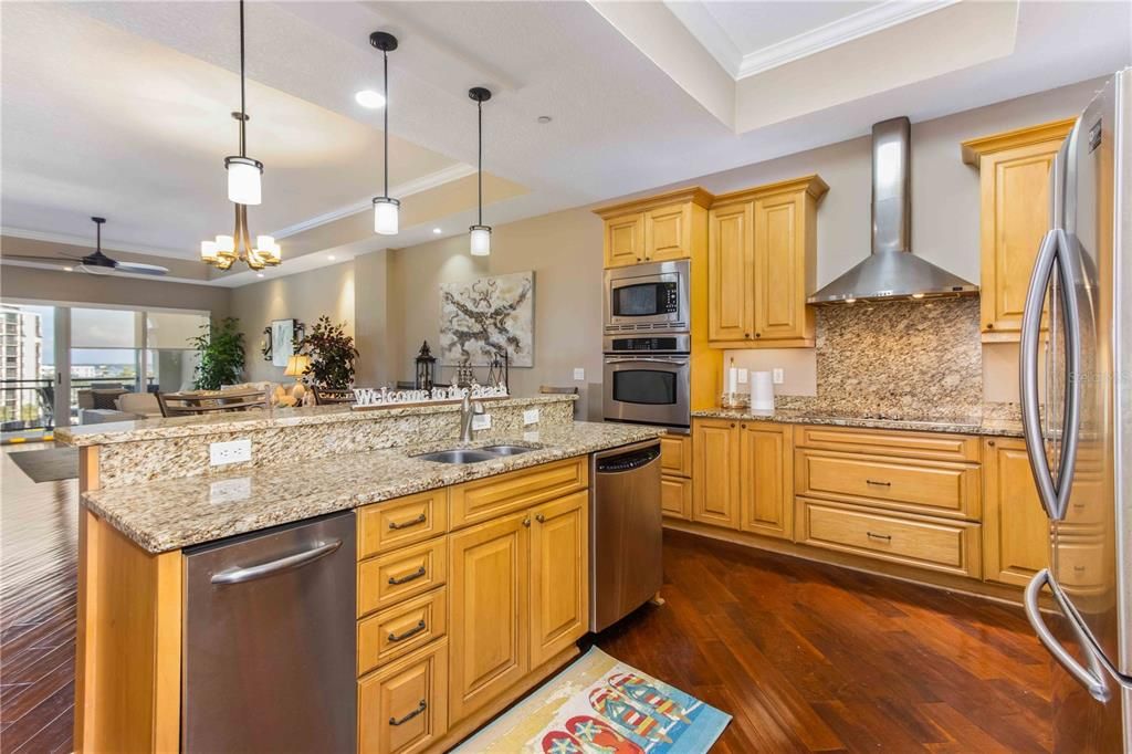 На продажу: $1,150,000 (3 спален, 3 ванн, 2491 Квадратных фут)