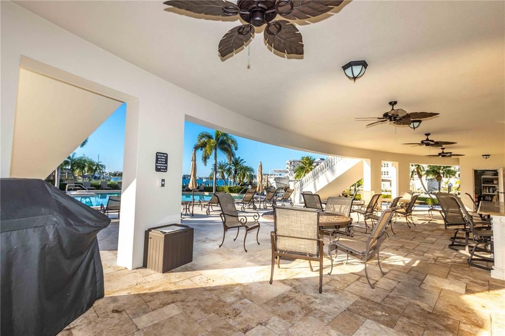 На продажу: $1,150,000 (3 спален, 3 ванн, 2491 Квадратных фут)