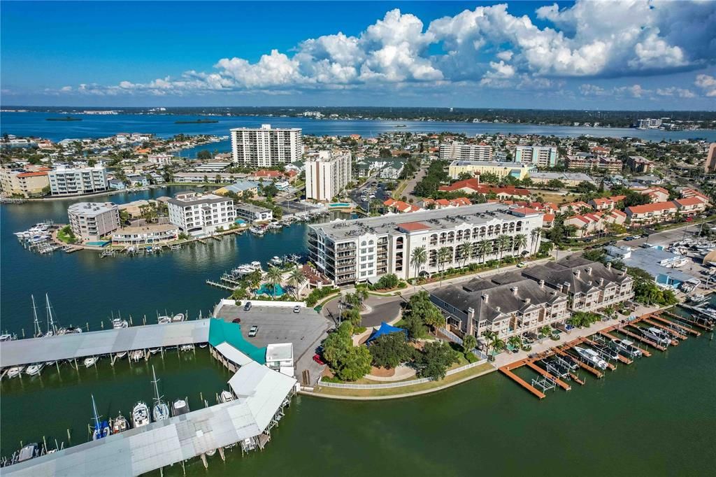 На продажу: $1,150,000 (3 спален, 3 ванн, 2491 Квадратных фут)