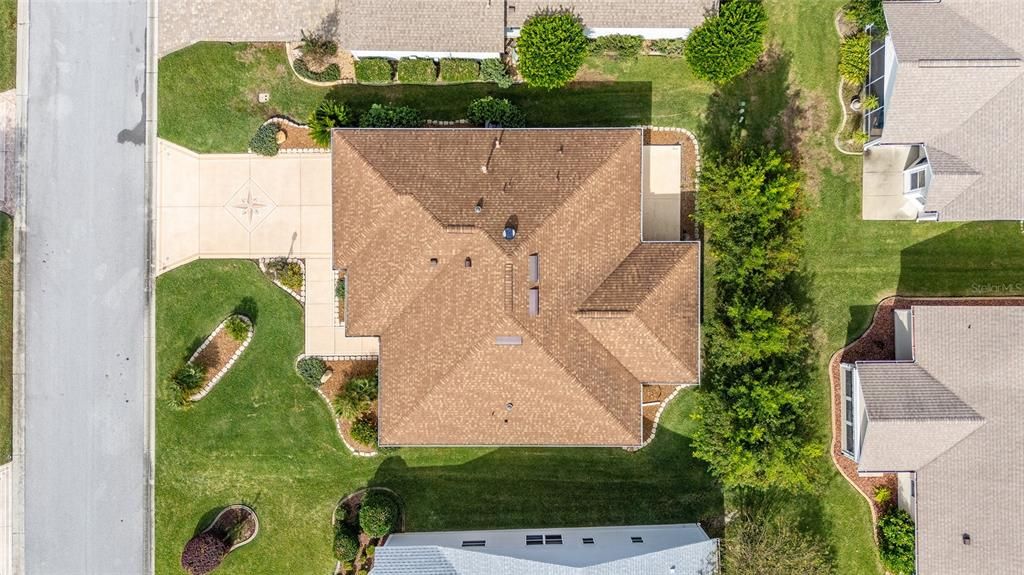 Active With Contract: $335,000 (3 beds, 2 baths, 1785 Square Feet)