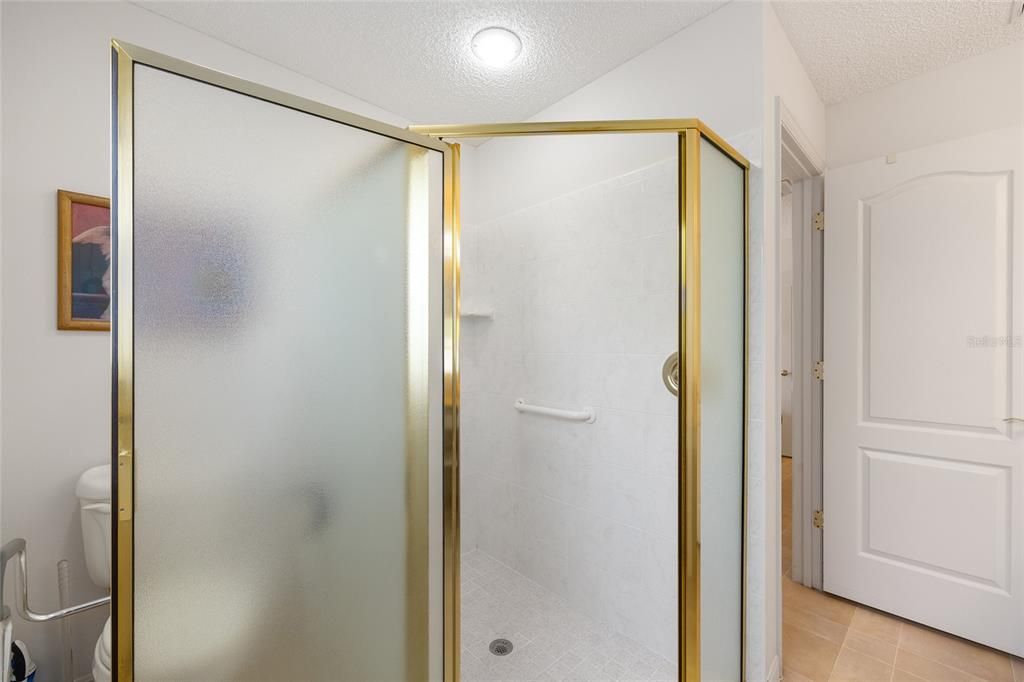 Active With Contract: $335,000 (3 beds, 2 baths, 1785 Square Feet)