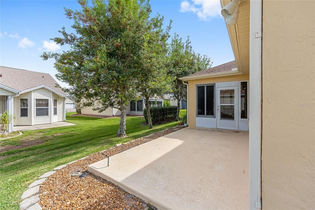 Active With Contract: $335,000 (3 beds, 2 baths, 1785 Square Feet)