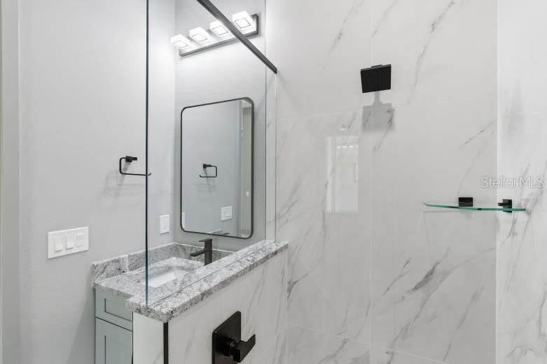 For Sale: $600,000 (3 beds, 3 baths, 2093 Square Feet)