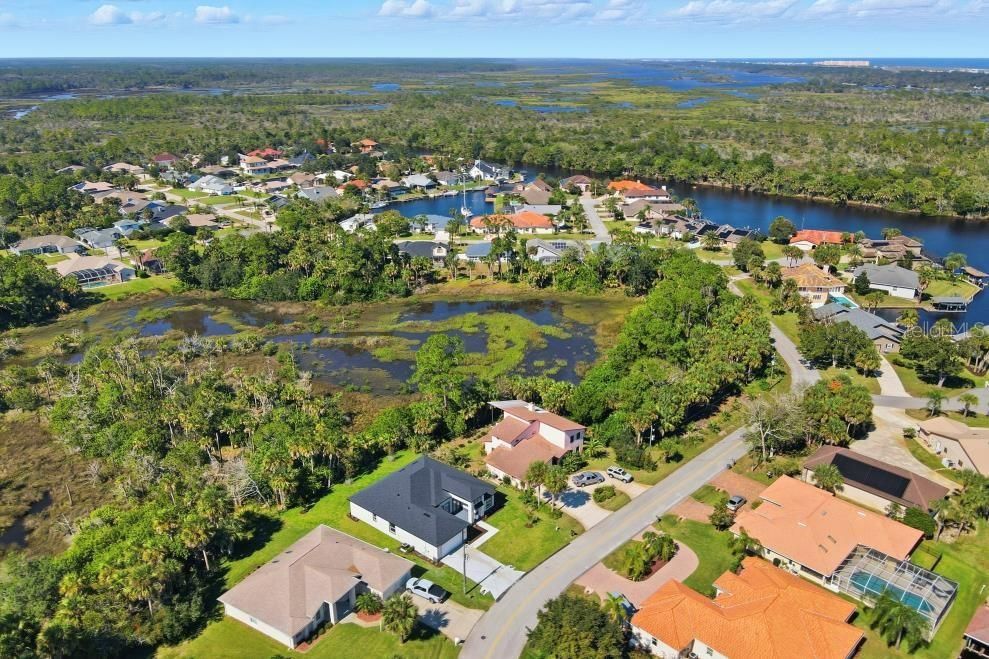 For Sale: $600,000 (3 beds, 3 baths, 2093 Square Feet)