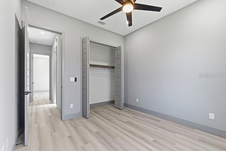 For Sale: $600,000 (3 beds, 3 baths, 2093 Square Feet)